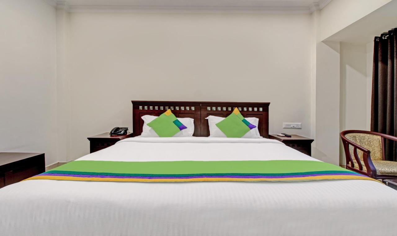Treebo Prince Hotel กัตตะยัม ภายนอก รูปภาพ