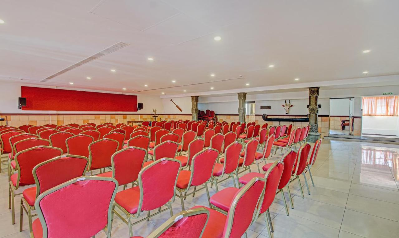 Treebo Prince Hotel กัตตะยัม ภายนอก รูปภาพ