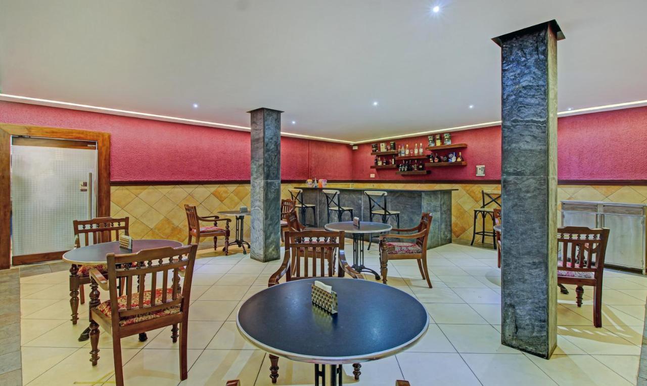 Treebo Prince Hotel กัตตะยัม ภายนอก รูปภาพ