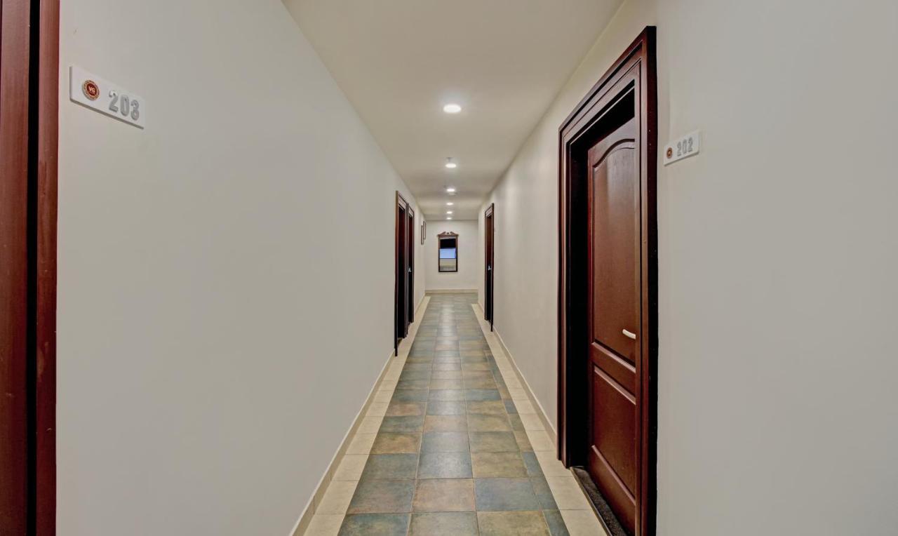 Treebo Prince Hotel กัตตะยัม ภายนอก รูปภาพ