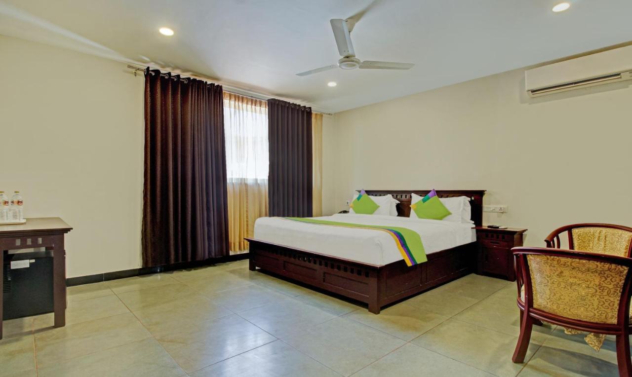 Treebo Prince Hotel กัตตะยัม ภายนอก รูปภาพ